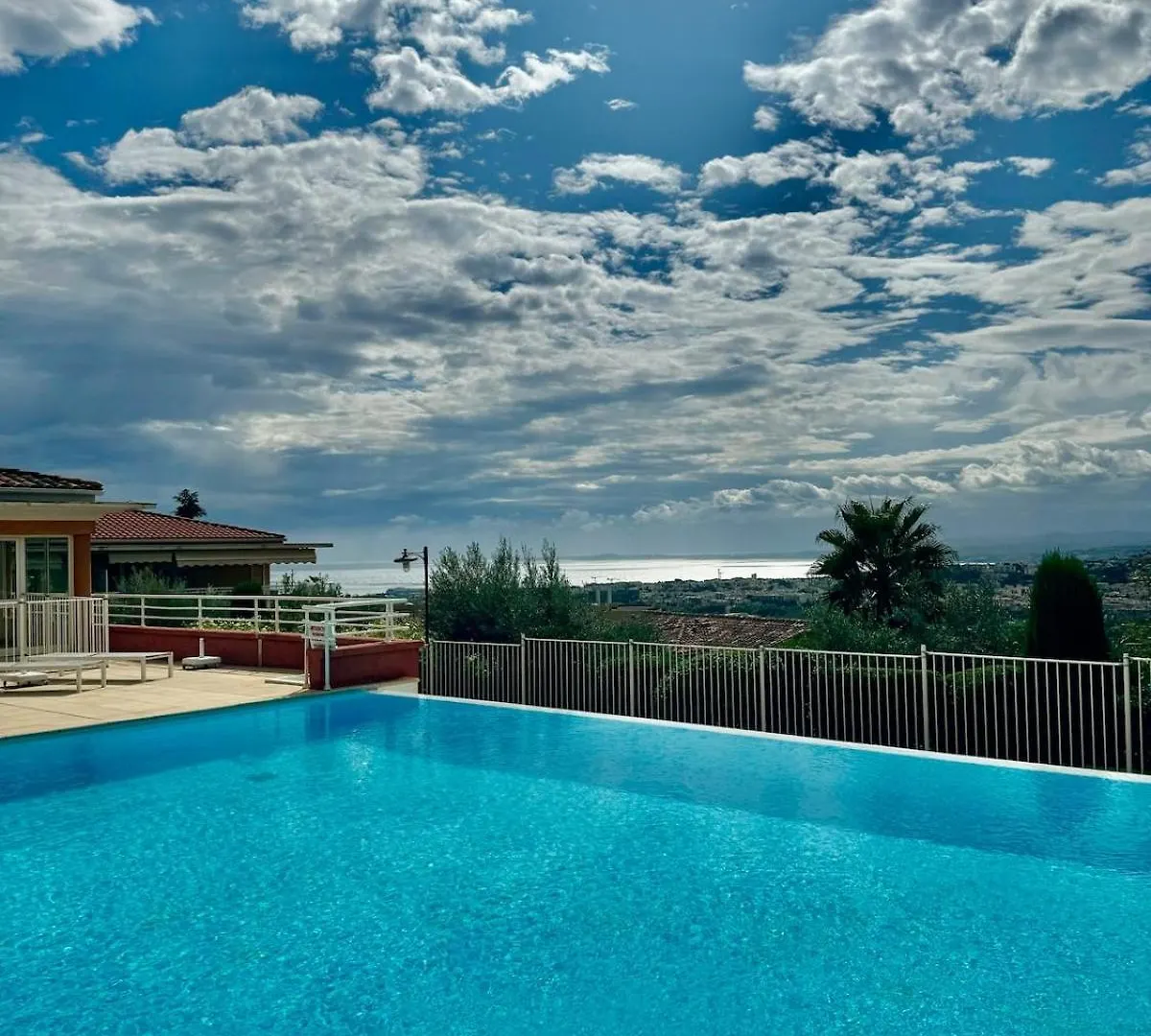 Dolce Vita T2 Avec Clim, Piscine, Terrasse Et Garage Nice